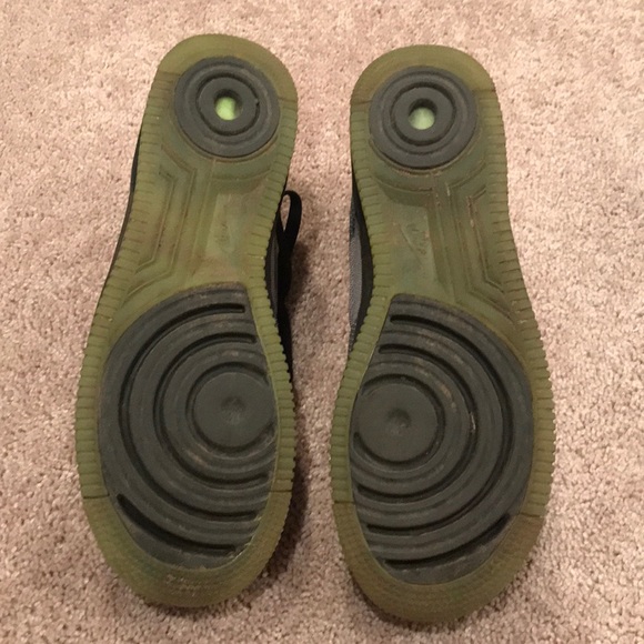 Nike Air Force 1 - Picture 3 of 4